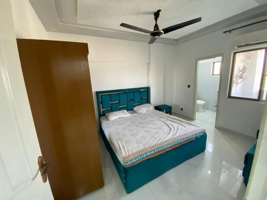 Mehran heights_room